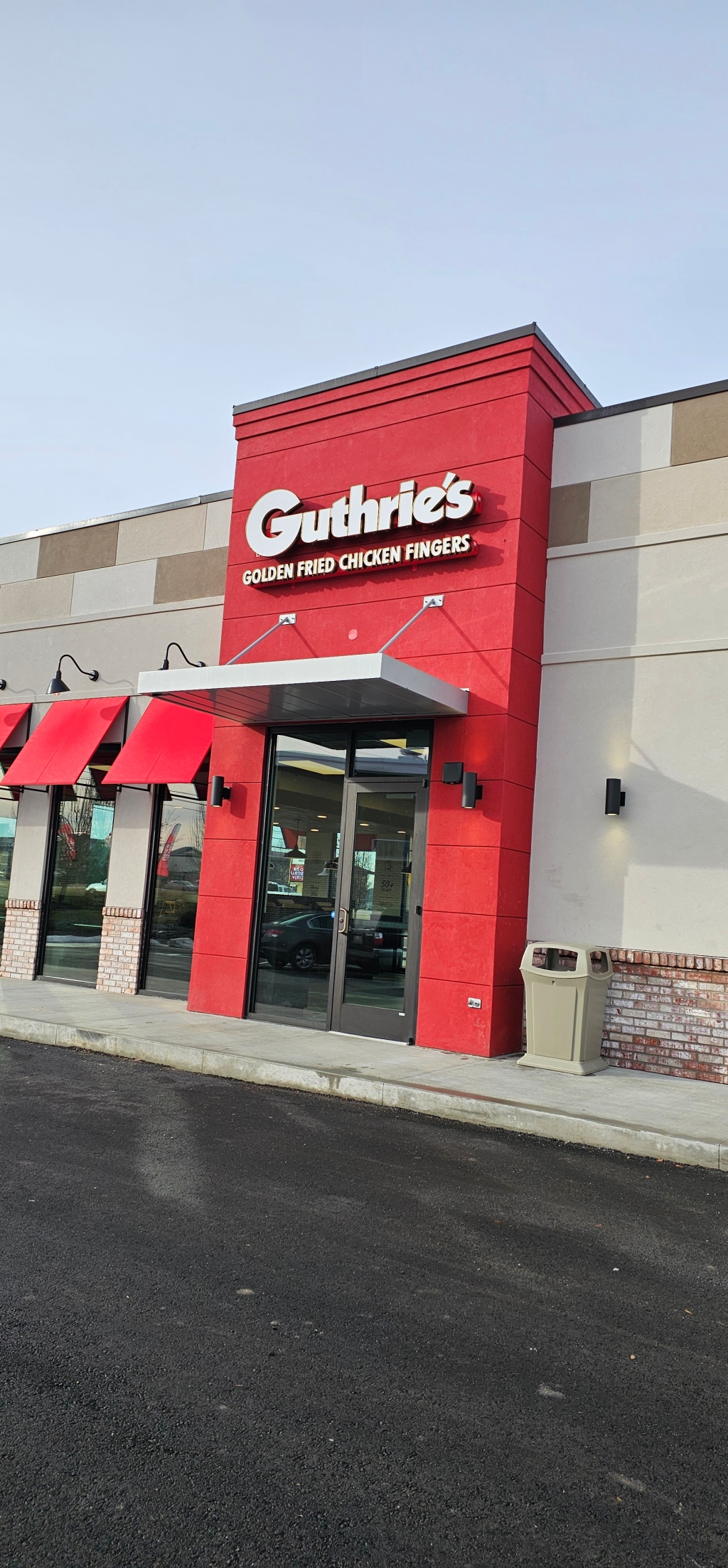 Guthrie’s Golden Fried Chicken Fingers Opens In Idaho
